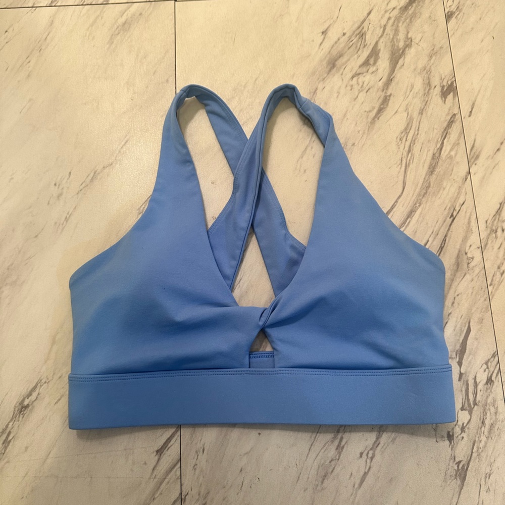 Fabletics sports bra